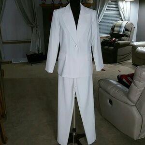 Classic Women's White Blazer and Trouser Suit